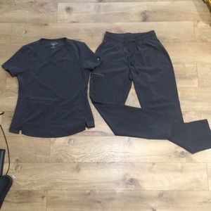 Cherokee Allura grey scrub set